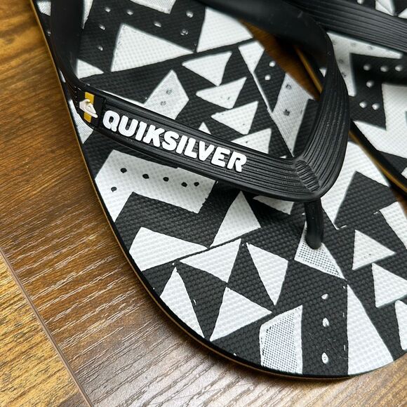Quiksilver Flip Flops Mens 10/11 Black White Sandals - Picture 2 of 6